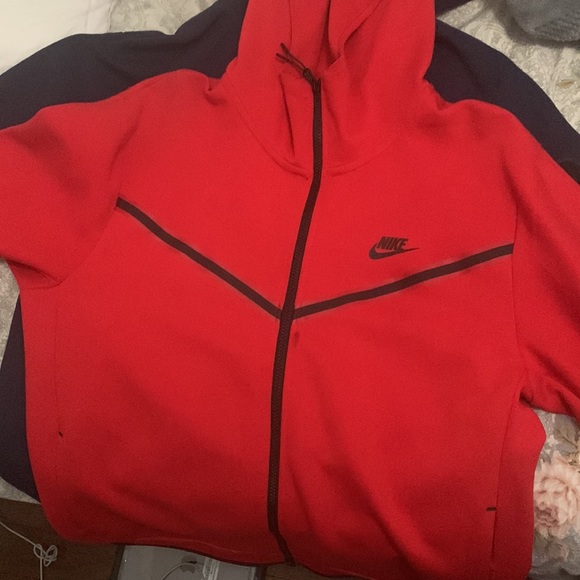 Selling 2 Nike tech hoodies 1 for each - Picture 2 of 2